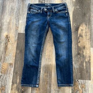 Silver Jeans Low Rise Capris